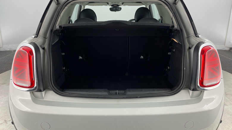 MINI Hatchback 1.5 Cooper Exclusive II 3dr [Comfort Pack] Petrol Hatchback